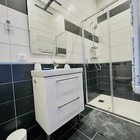 Apartment Le Gamay - T2 Avec Parking Et Terrasse Chatel-Guyon