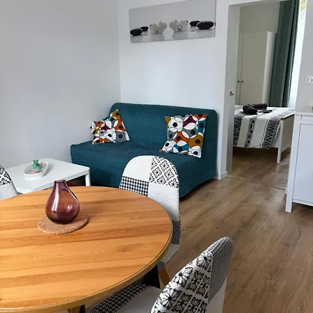 Le Gamay - T2 Cosy Avec Terrasse Au Coeur De Chatel-Guyon Daire Châtel-Guyon